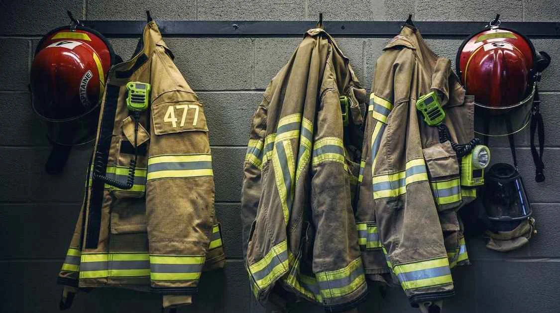 تجهیزات حفاظت فردی آتش نشانی