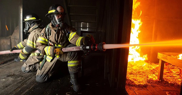 نازل های آتش نشانی